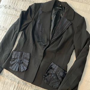 Vintage Eli Tahari Couture cropped fitted blazer